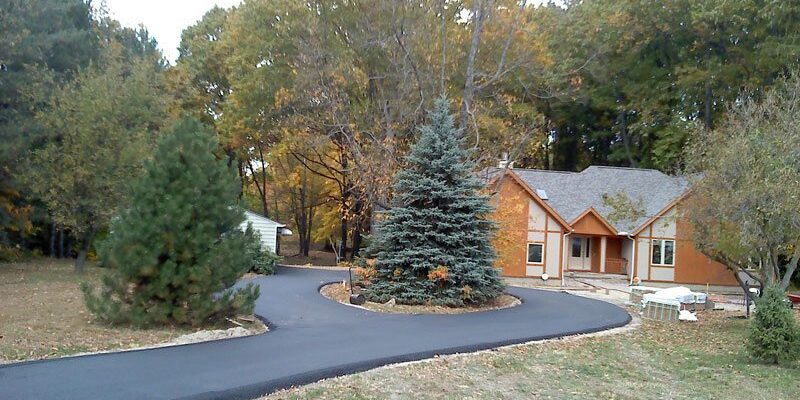 Residential Paving Company - A Picture of a completed residential asphalt paving project.